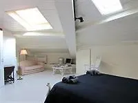 Temporary House - Independent House Lejlighed *